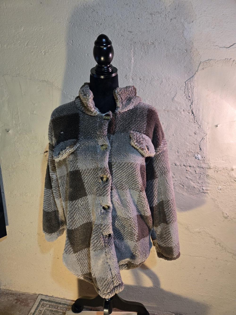 Cuddly Jacket Women's Fluffy Shirt Jacket Plaid Brown Medium